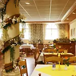 Froebelhof Hotel 3*