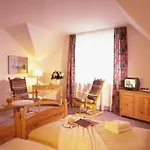 Froebelhof Hotel