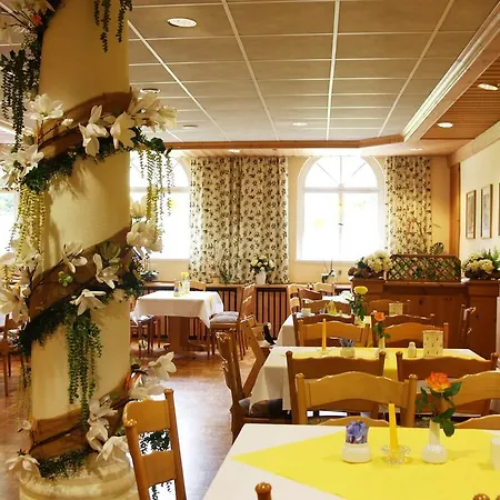 Froebelhof Hotel 3*